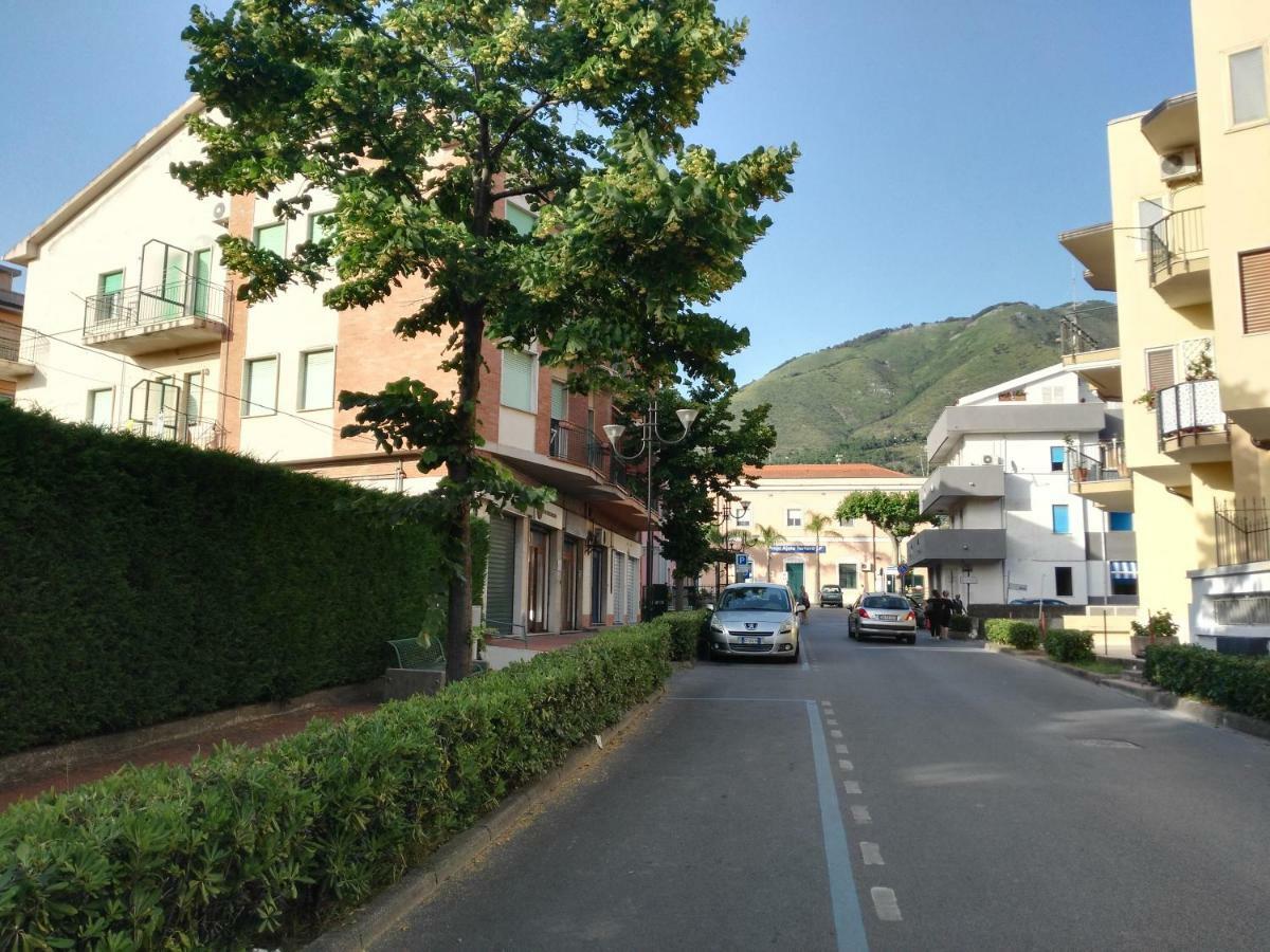 Via Stazione 5 Apartment Praia a Mare Exterior photo